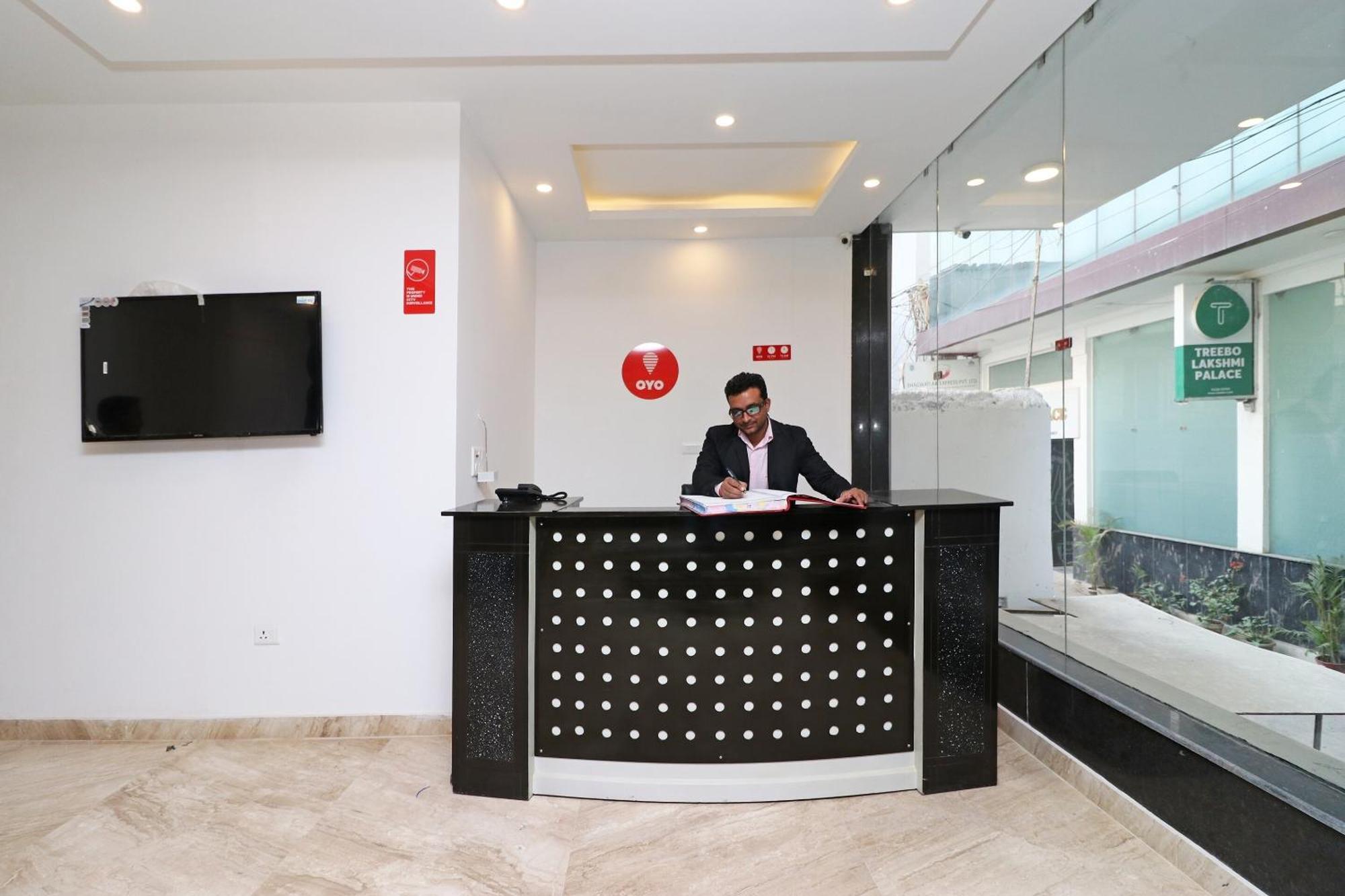 Hotel O Aamara New Delhi Extérieur photo
